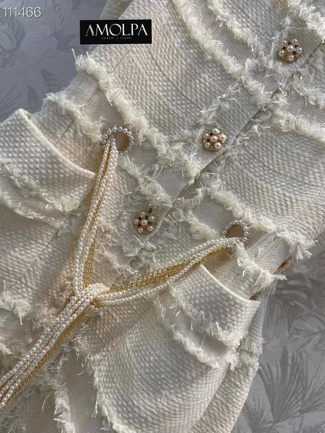 พร้อมส่ง !! DRESS CHANEL TWEED 2022SS ใหม่ล่าสุด งานสวยยตาแตกกค๊า กระดุมมุข ผ้าทวิตงานอย่างดี มาพร้อมสายเข็มขัดมุข กระดุมอย่างดี ใส่เข้ากันบอกเลยว่า สวยสุดๆ ห้ามพลาดเลยน๊า ป้าย Tag CHANEL