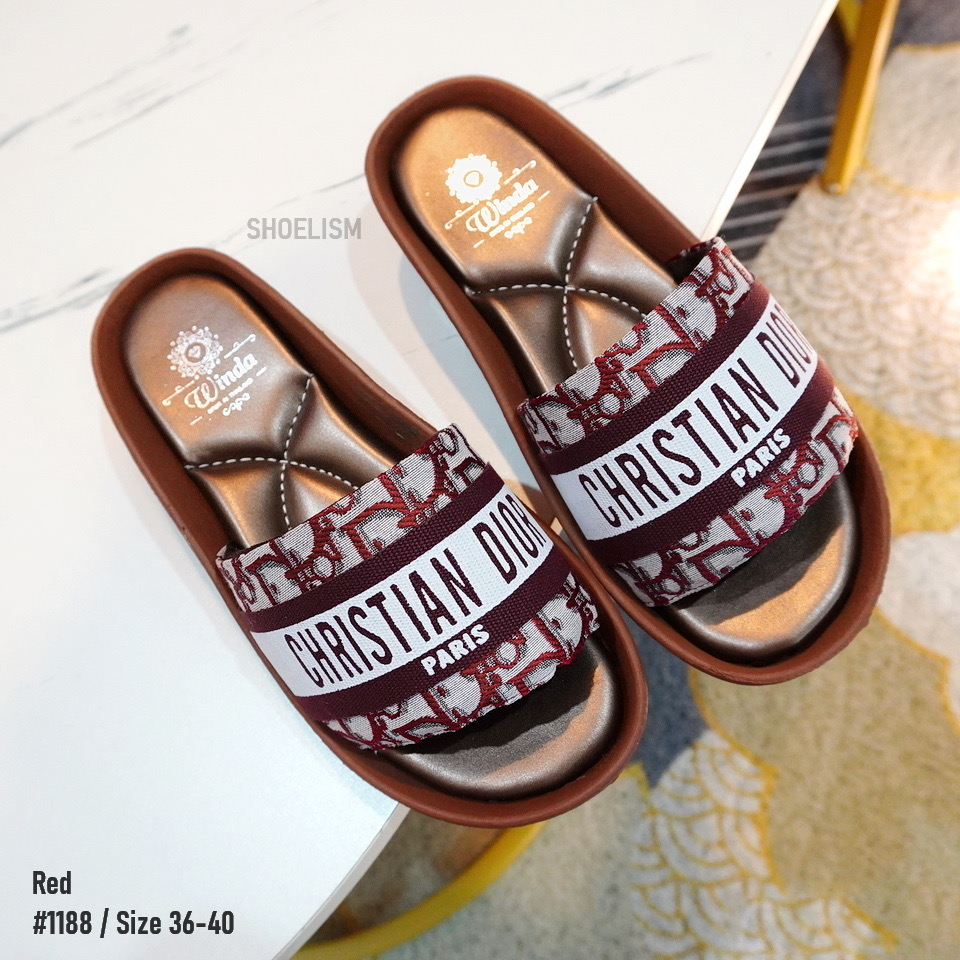 งานยอดฮิต มาอีกแล้ว รองเท้าลำลอง บุฟองน้ำนุ่มมาก รองรับน้ำหนักได้ดี เบาสบายเท้า พลาดไม่ได้บอกเลย