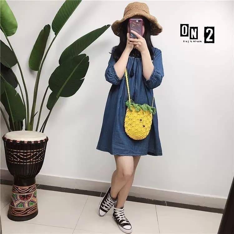 พร้อมส่ง กระเป๋าสานสับปะรด แบบ ขุนแม่ ชม, ยอดสั่งจอง ถล่มทลาย 🍍🍍🍍🍍🍍🍍🍍🍍 กระเป๋าสาน งาน HANDMADE 🌴🌴🌴, กระเป๋าใยปาล์มสานทรงสับปะรด ใบเล็กกะทัดรัด สีสันสดใสน่าใช้มากกกก