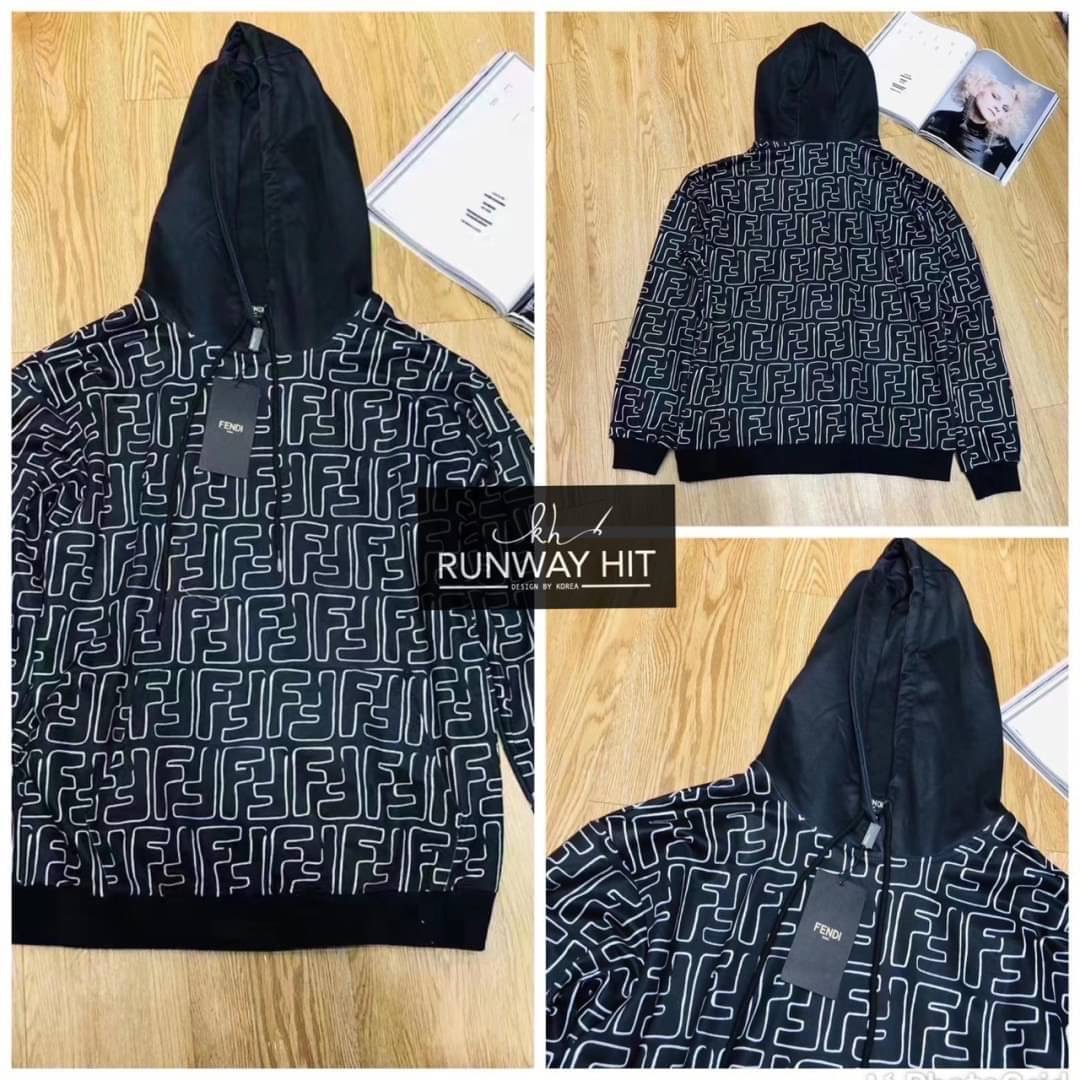 Detail เสื้อจั๊มเปอร์ มีhood brand fendi new collection2020 ผ้าใส่สบายของสวยจะใส่แมทช์กับอะไรก้อสวยค่ะสวยเป๊ะสุดๆของสวยๆต้องมีคะบอกเลยจ้า งานhiend 1:1 สวยเป๊ะผ้าดีสุดๆเลยจ้ะพี่จ๋า