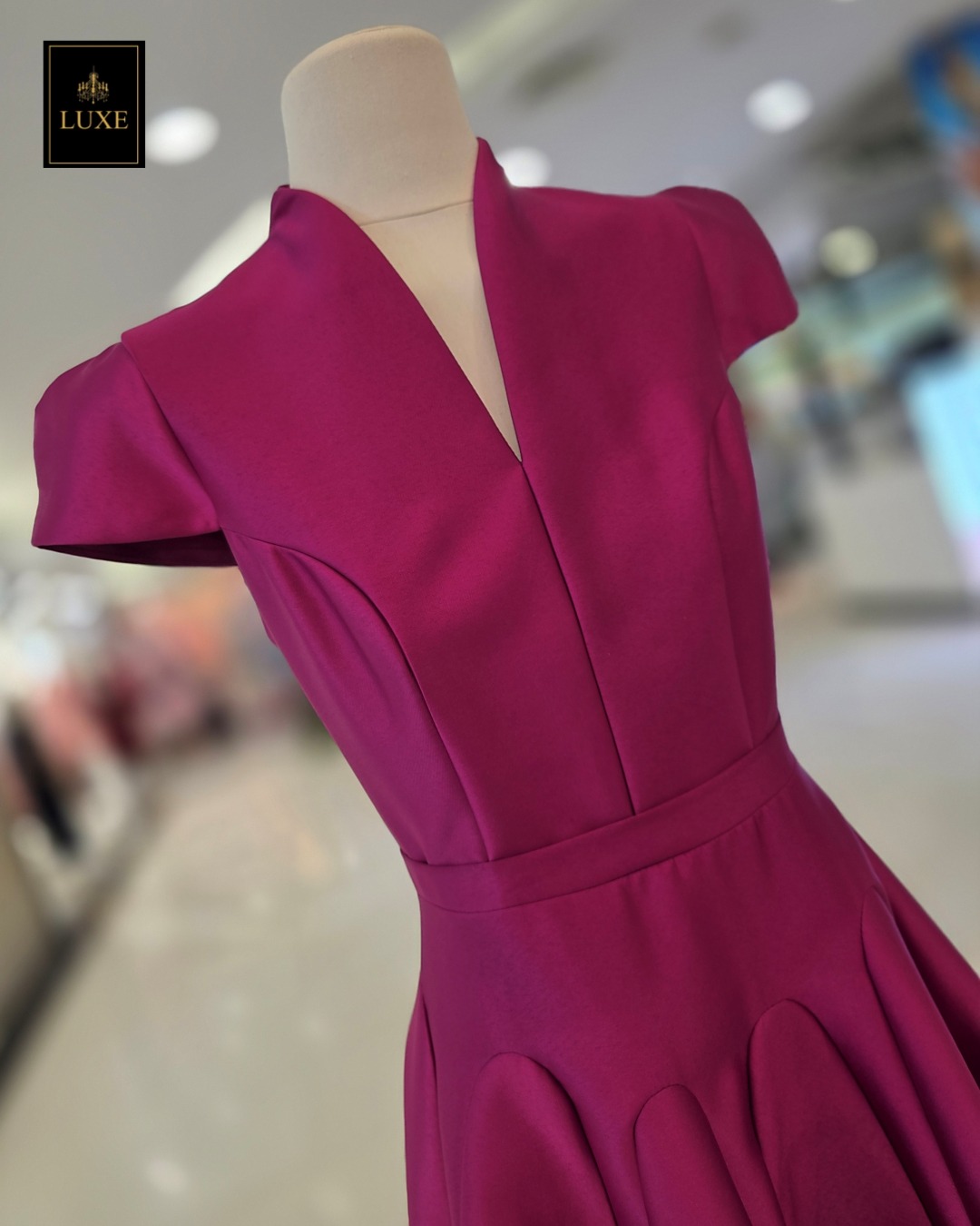 เดรสแฟชั่น เดรสเสื้อคอตั้ง แขนสั้น กระโปรงบาน