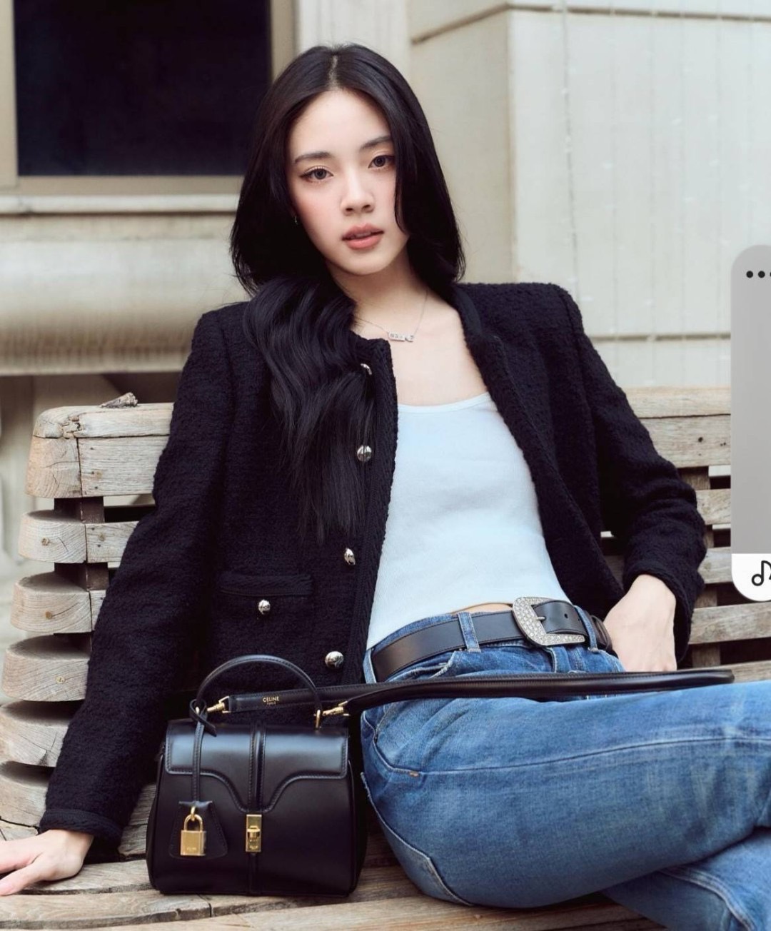 celine งาน nologo งานเกรดพรีเมี่ยม หนังดีมาก มีแถมกระเป๋าลูกใบเล็ก ขนาดกำลังพอเหมาะ แมทได้กับทุกลุค ทั้งถือและสะพาย