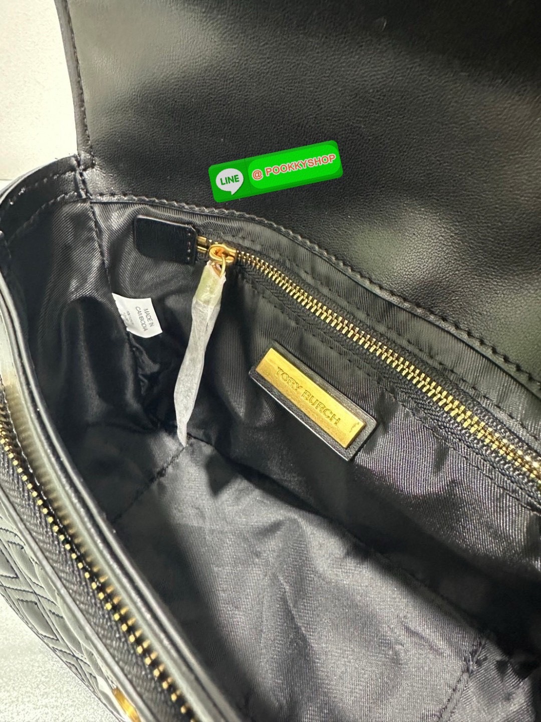 “🖤 Tory Burch Fleming Soft Mini Top Handle – หนังแท้นุ่ม ลาย Quilt หรูมีสไตล์ ถือก็สวย สะพายก็แพงในลุคเดียว ✨