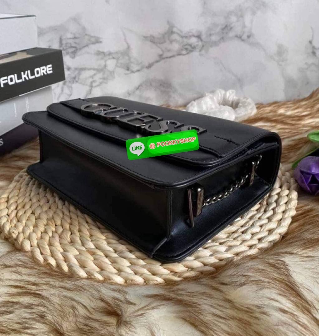 Guess แท้ Outlet รุ่นนี้ ทั้งสวย ทั้งน่ารัก มีความหรู ดูดีมากกกก ต้องเก็บนะคะ