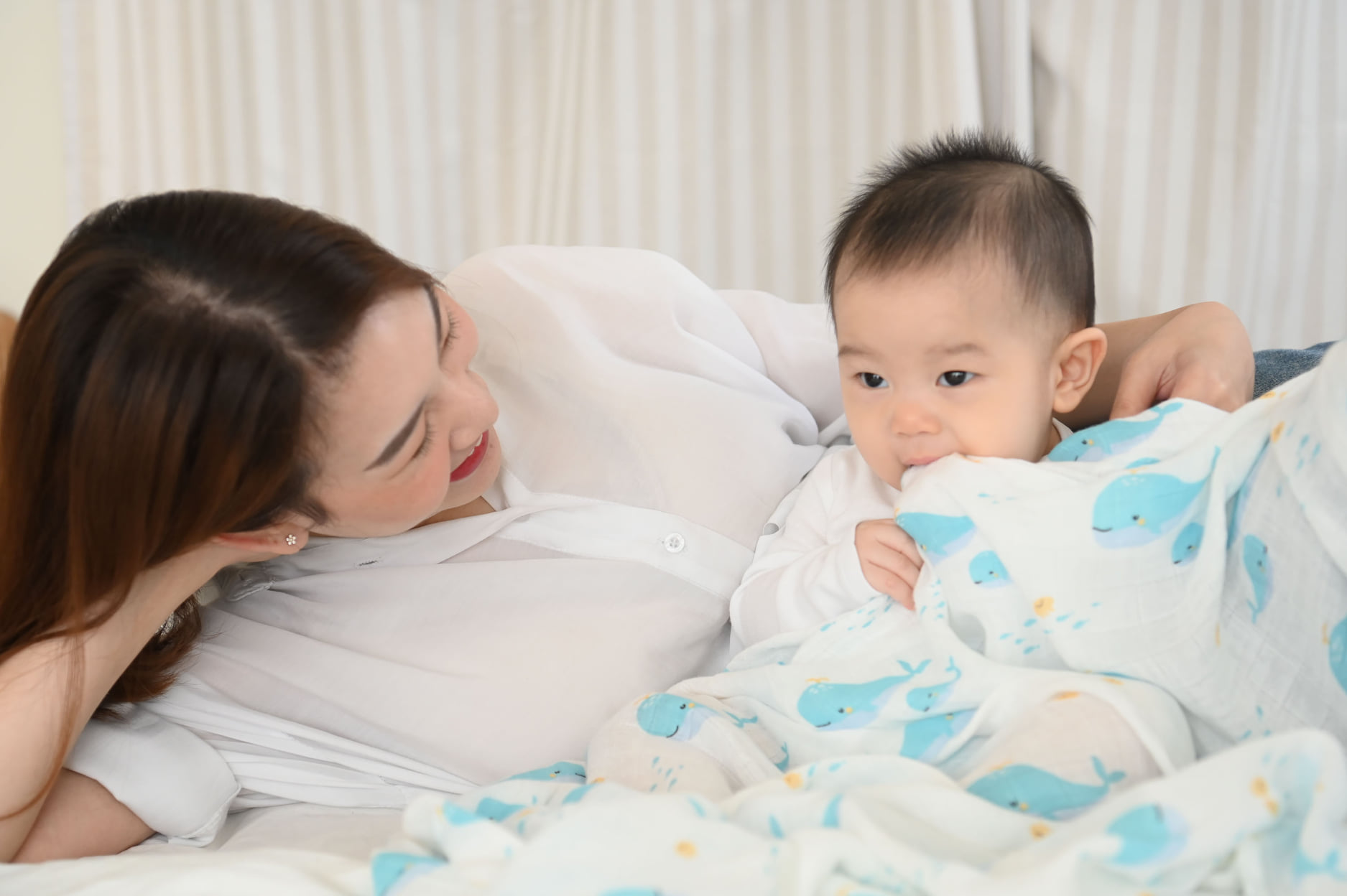 Sofflin ผ้าอ้อมใยไผ่ ผ้าอ้อมมัสลิน ผ้าห่อตัวเด็ก เนื้อนุ่ม ขนาด 120x120cm (47 นิ้ว) ผืนใหญ่พิเศษ