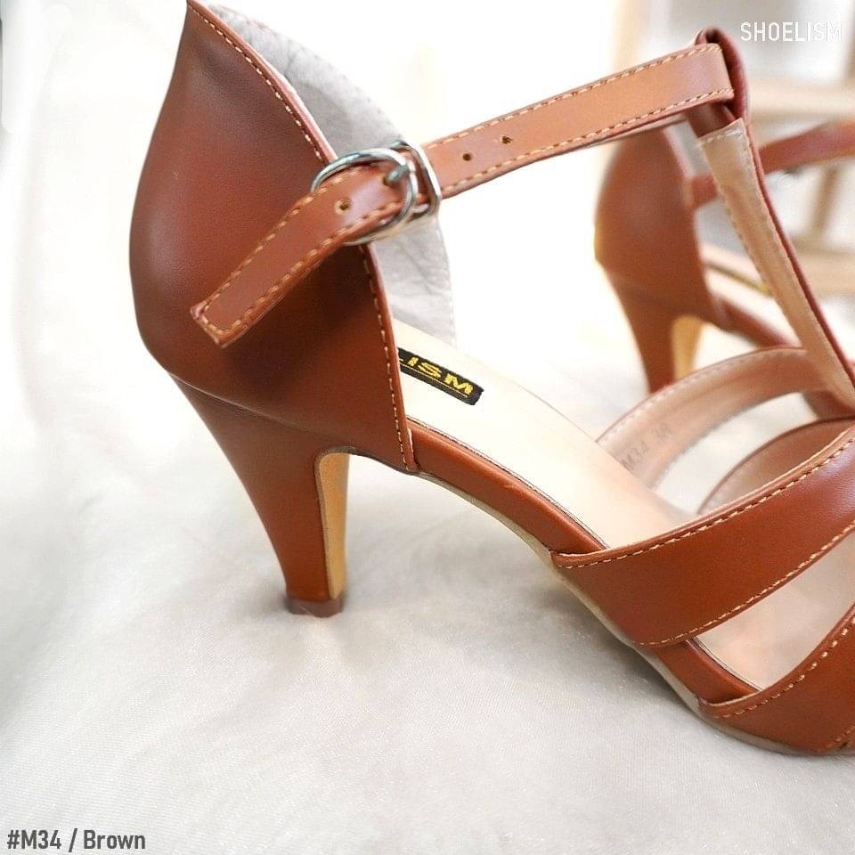 สวย เซ็กซี่ ต้องรุ่นนี้เลย รองเท้าส้นสูง งานสานด้านหน้า โชว์หน้าเท้าเพิ่มความเซ็กซี่ มีซับด้านในไม่กัดเท้าใส่เดินสบาย บอกเลยไม่ควรพลาด