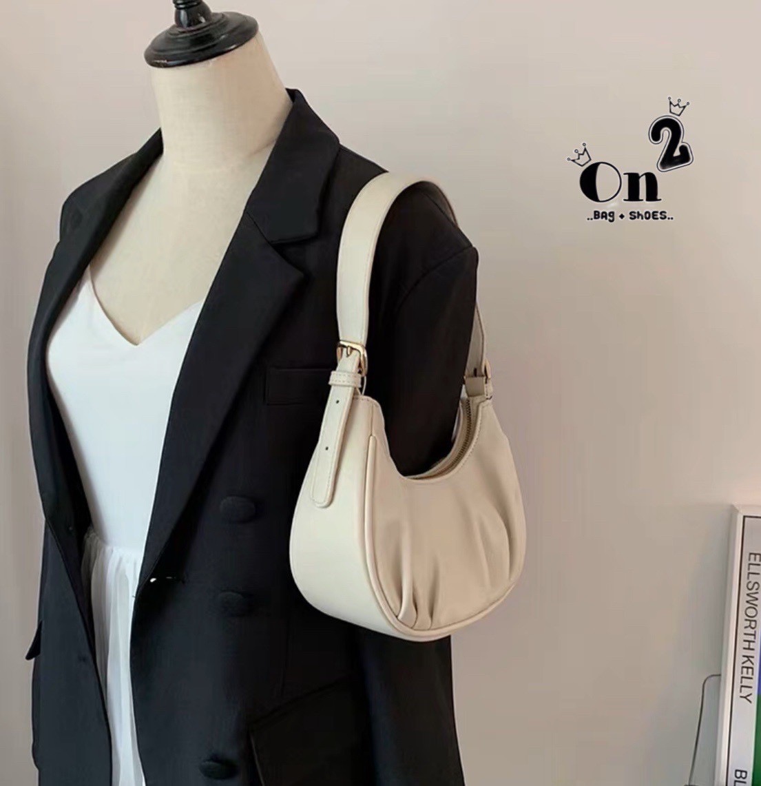 📣 Korean style bag 🇰🇷 กระเป๋าหนังPU ทรงโค้ง มีสายหนังสั้น 1 เส้น และสายยาว 1เส้น ปรับความยาวได้ รุ่นนี้สวยเก๋ ดูแพงมากกกก