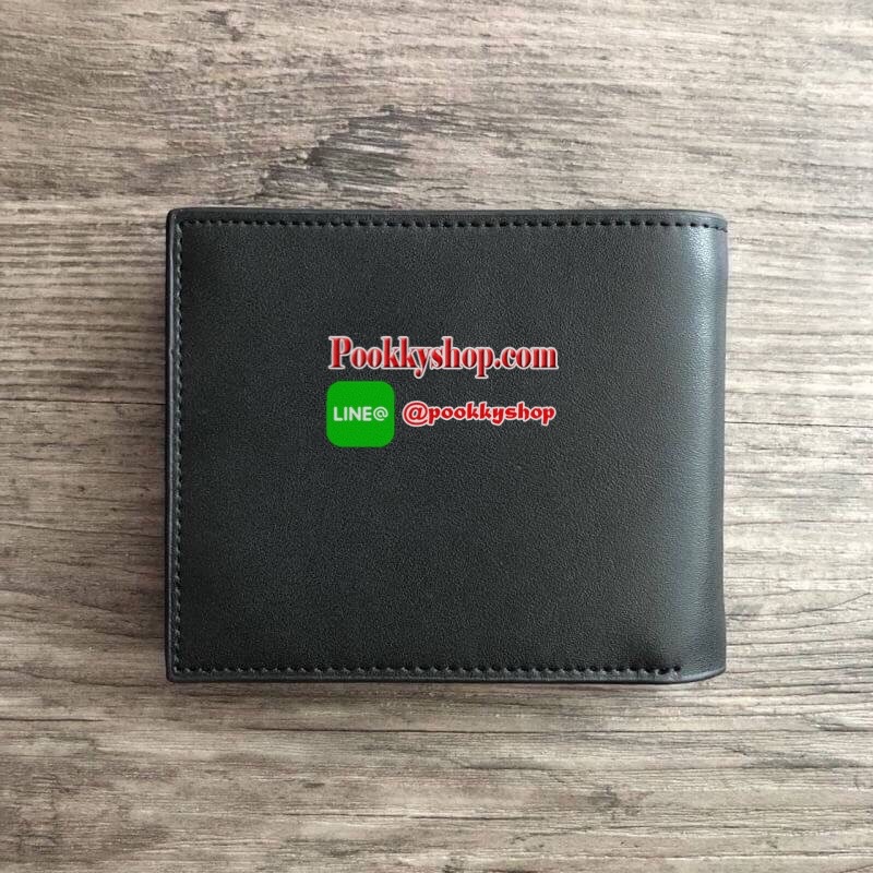 Calvin Klein Leather Belt & Wallet Set Setกระเป๋าสตางค์+เข็มขัด กระเป๋าสตางค์ด้านหน้าปั๊มชื่อแบรนด์ มีช่องใส่บัตร ช่องใส่ธนบัตร 2 ช่อง และช่องเก็บเหรียญ เข็มขัดหนังแท้ปั๊มแบรนด์ สามารถสลับใช้ได้ทั้ง 2 ด้าน เข็มขัดปรับระดับได้ 5 ระดับ มาพร้อมที่เจาะรูจ้า