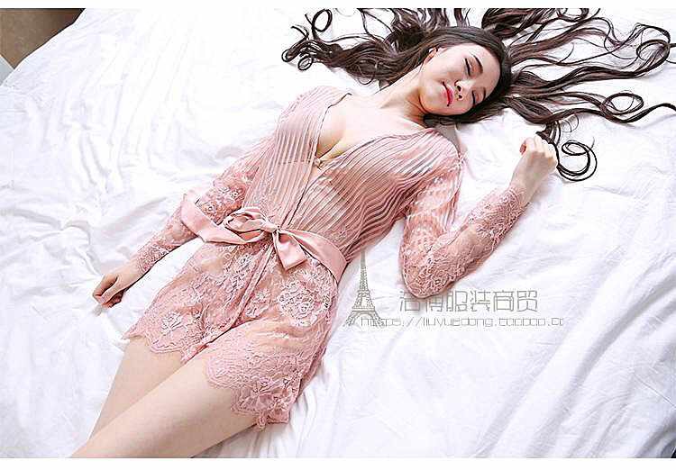 ชุดคลุม นอน ชุดคลุมเซ็กซี่ เนื้อผ้าลูกไม้ซีทรู สีนูทพีช สวย เซ็กซี่มากๆเลยค่า