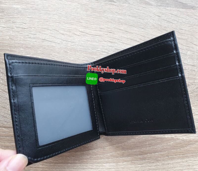 New arrival!!! พร้อมส่ง Calvin Klein Wallet กระเป๋าสตางค์แบบพับ 2 ตอนสำหรับผู้ชาย ตัวกระเป๋าเป็นหนังลวดลายโดดเด่นดูไม่จำเจ ด้านในมีช่องใส่บัตร ใส่ธนบัตรแยกเป็นสัดส่วน ไม่ว่าจะใช้เองหรือเป็นของขวัญก็คุ้มค่าน่าใช้มากค่า