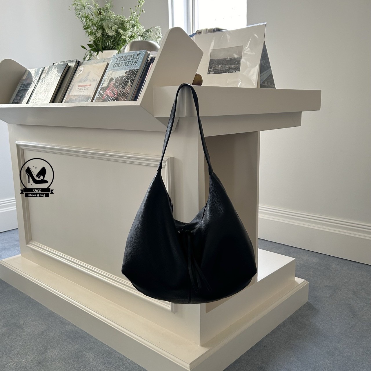 Shopping bag Korea style ▪️กระเป๋าสะพายไหล่ทรงย่าม มีซิปปิดมิดชิด วัสดุเป็นหนังพียูนิ่ม (PU leather) ใบใหญ่ใส่ของได้จุใจ