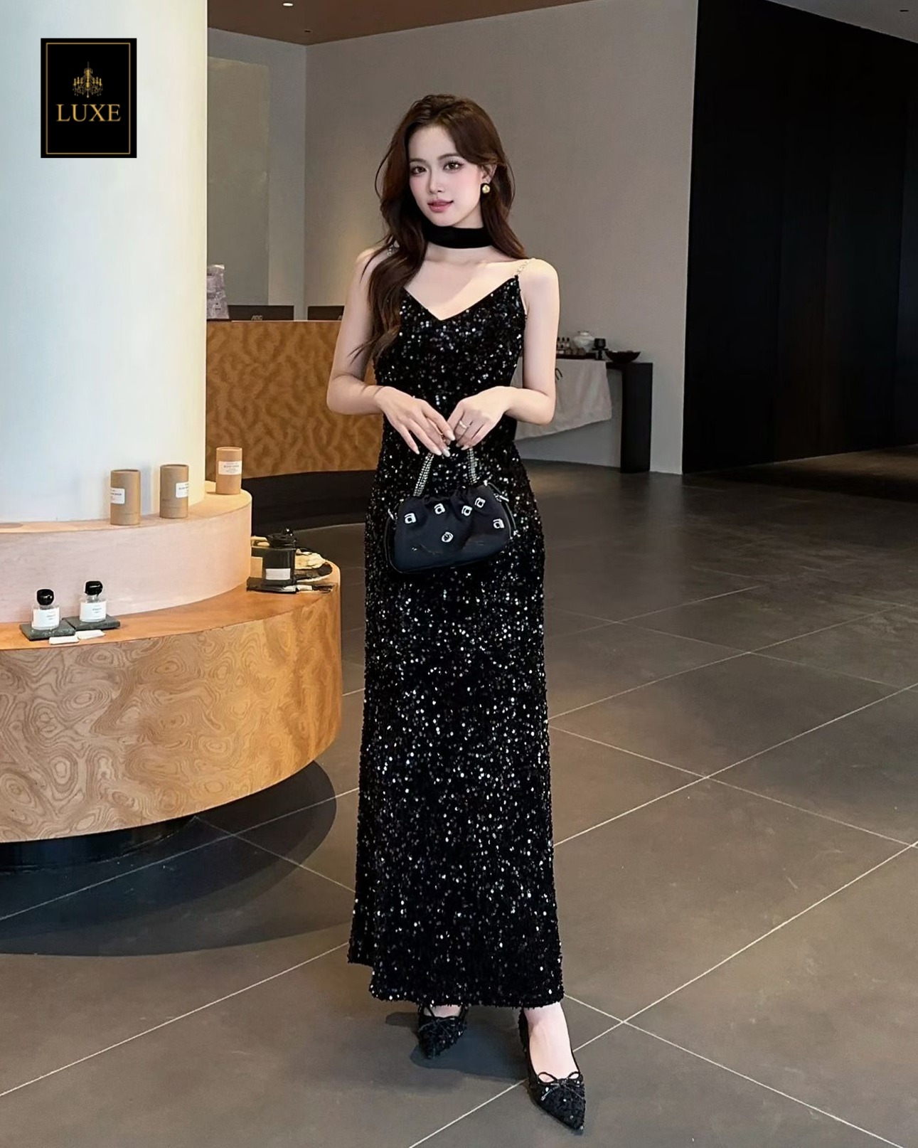 เดรสแฟชั่น เดรสเสื้อสายเดี่ยว กระโปรงยาวทางเอ