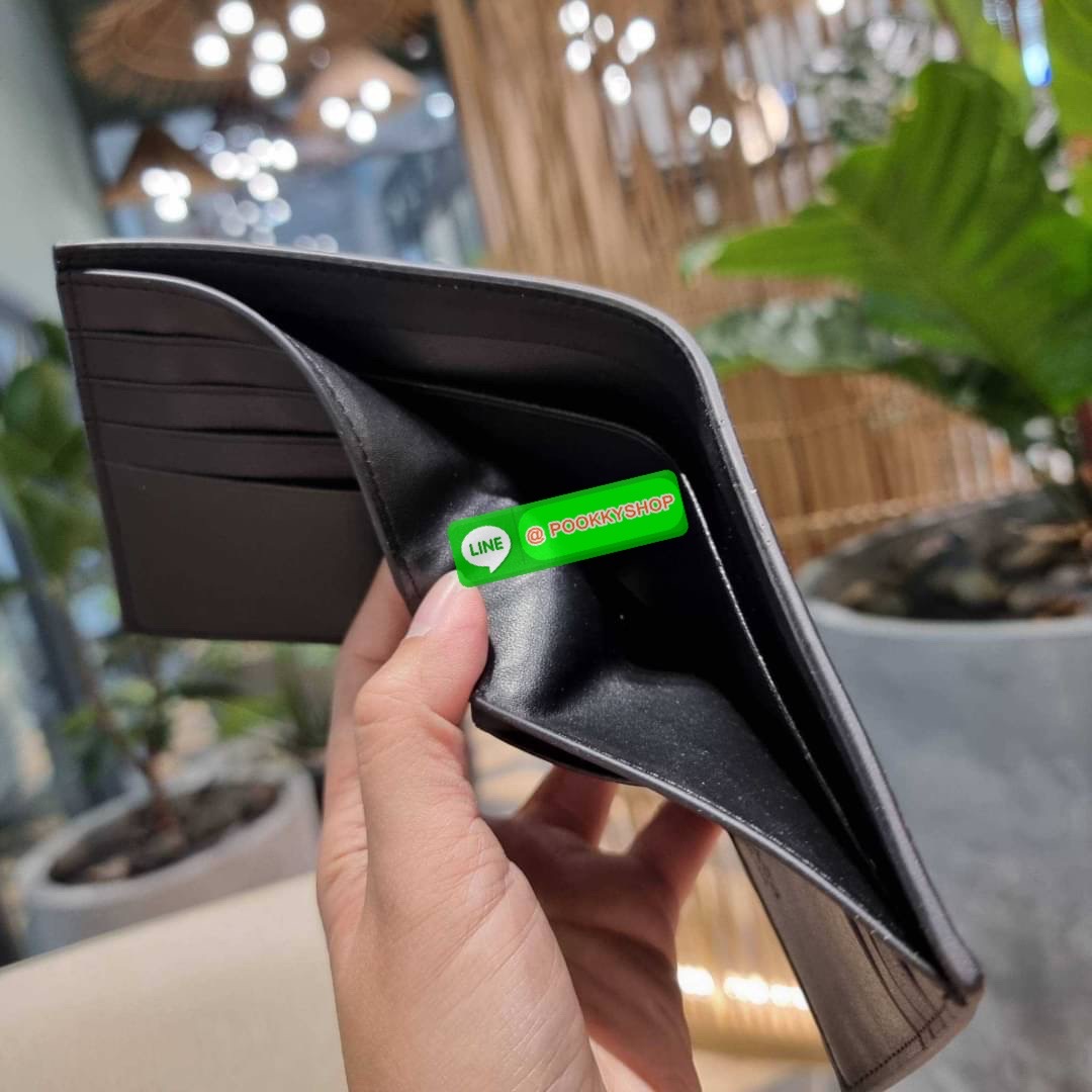 COACH F75399 COMPACT ID WALLET IN VARSITY LEATHER WITH BELT MIX GIFT BOX SET Set สุดคุ้ม!! ลิมิเต็ด!! สำหรับหนุ่มๆ ที่จับคู่เซ็ทกระเป๋าสตางค์รุ่นยอดฮิต และเข็มขัดหนัง pepble มาใน package Coach gift box คุ้มค่ามากๆ กระเป๋าสตางค์หนังวัว สวย นิ่มไปอีก ยังไม่