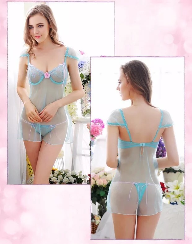 ชุดนอนเซ็กซี่ ชุดนอนซีทรู สีเขียวฟ้า สีหวานมากๆ แต่งปักลูกไม้ ช่วงอก และ ขอบชุด มีรองโครงที่ตัวเสื้อด้านใน กางเกงในจีสตริงแต่งงานปัก และแต่งเชือกริบบิ้่นสีชมพู สีหวานลูกกวาดน่ากินมากๆคะ (ช่วงอกด้านหลัง มีตะขอเกี่ยวแบบบรา ด้านในมีรองโครงให้คะ） ขนาด FreeSiz