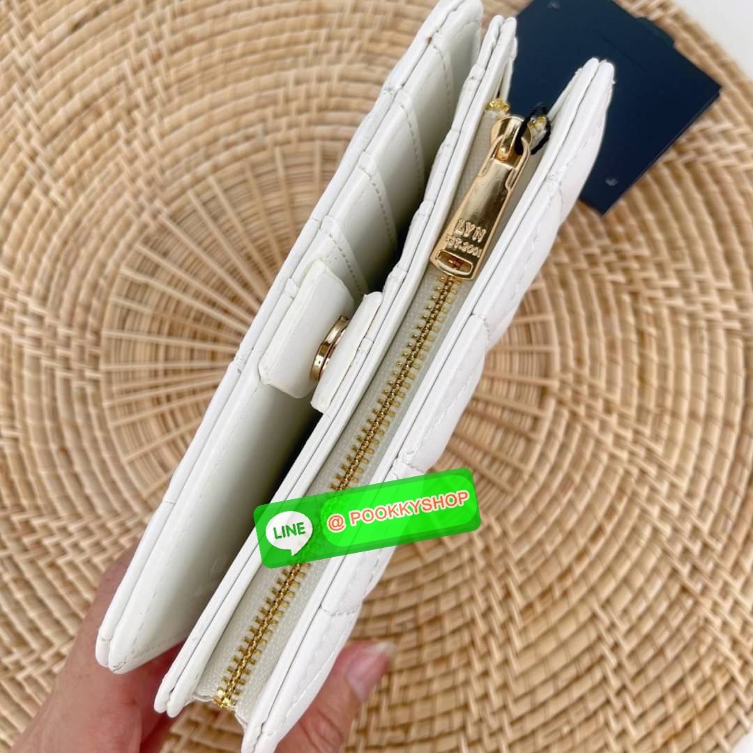 LYN แท้ Outlet กระเป๋าสตางค์ใบกลาง เปิดปิดด้วยกระดุมแม่เหล็ก