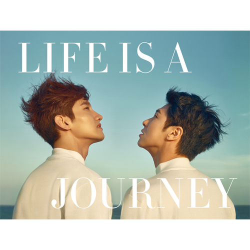 TVXQ! LIFE IS A JOURNEY Photobook