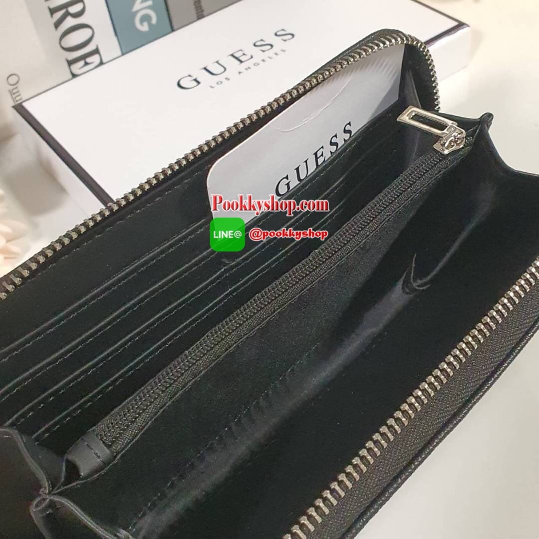 GUESS WOMEN'S WALLET กระเป๋าตังค์แบบซิปรอบ หนังลาย SAFFIANO ประดับโลโก้แบรนด์ด้านบน ด้านในมีซิปกลาง ไว้ใส่เหรียญ มีช่องใส่บัตรหลายช่อง ช่องใส่ธนบัตรมี2ช่องใหญ่ น้ำหนักเบา อุปกรณ์ครบ ห้ามพลาดค่า!