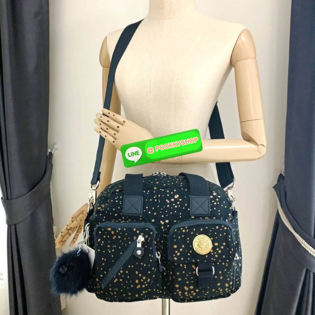 Kipling Women’s Defea Top-Handle Bag (ผ้าหนา) กระเป๋าถือหรือสะพายจาก Kipling วัสดุทำจาก Nylon + Polyester