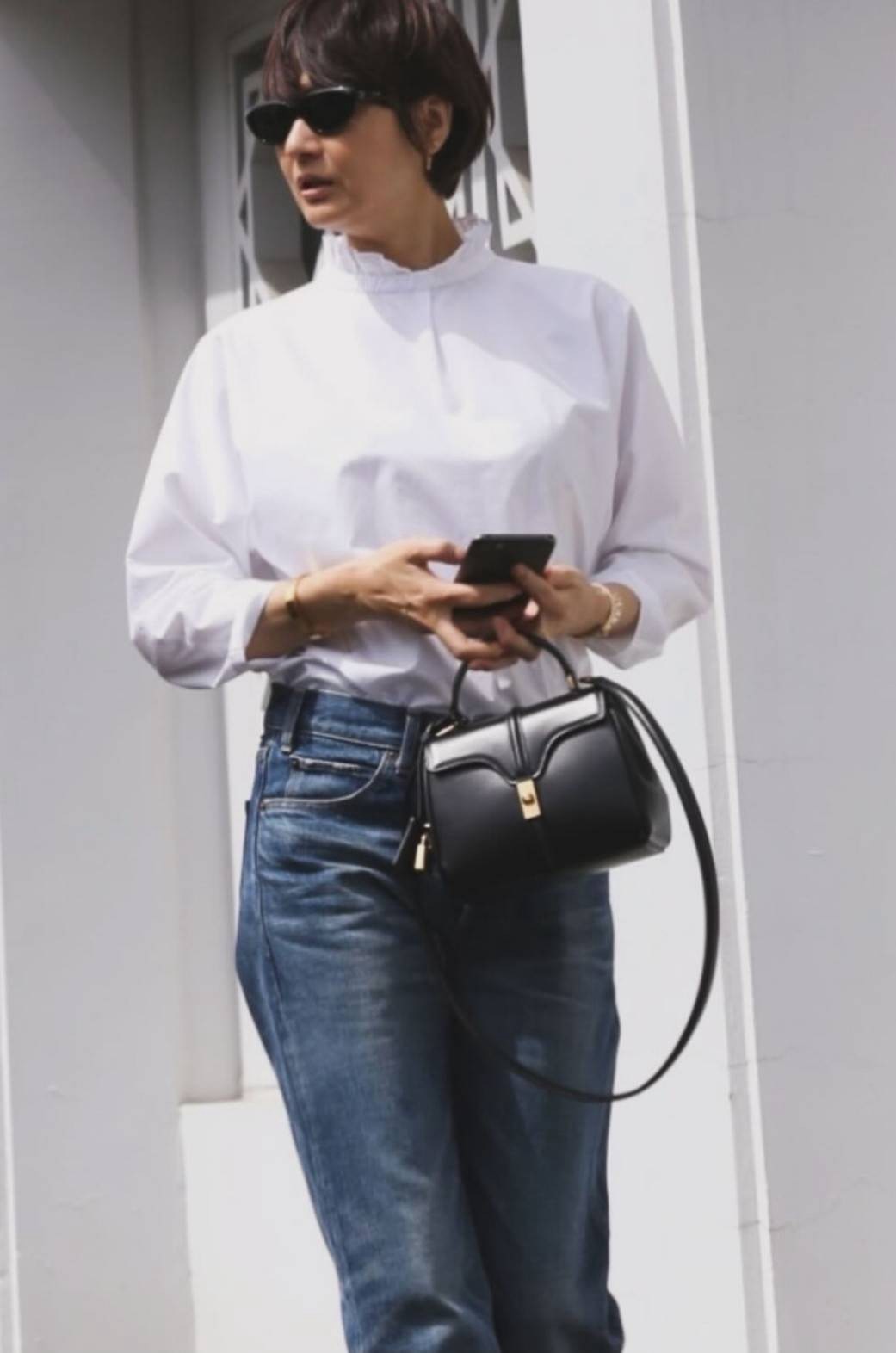 celine งาน nologo งานเกรดพรีเมี่ยม หนังดีมาก มีแถมกระเป๋าลูกใบเล็ก ขนาดกำลังพอเหมาะ แมทได้กับทุกลุค ทั้งถือและสะพาย