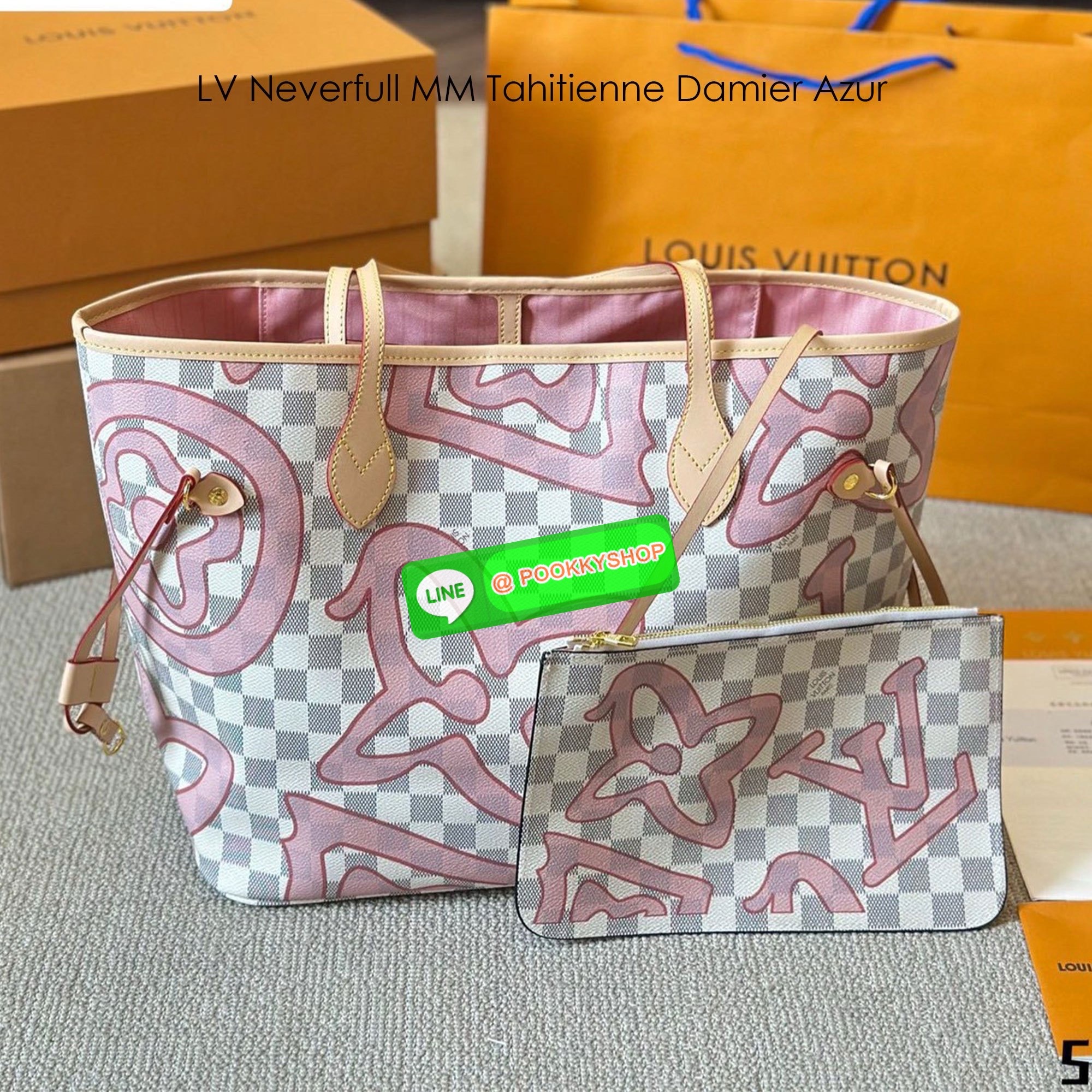 🕊️ พร้อมส่ง | LV Neverfull MM Tahitienne Damier Azur / Capri Monogram กระเป๋าทรงโท้ทใบใหญ่ ดีไซน์ใหม่ สีสันลวดลายโดดเด่นไม่ซ้ำใคร แต่งแต้มลงบนกระเป๋าสร้างดีเทลให้ดูมีมูลค่าเพิ่มขึ้น อัพลุคได้เลย มาพร้อมใบลูก เป็นอีกรุ่นที่มีคนใช้เยอะมากๆ ภายในโล่ง