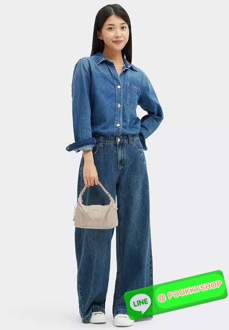 Kipling Syro Shoulder bag กระเป๋าในสไตล์มินิมอล แต่สามารถใส่สิ่งของได้ครบครัน มีทั้งช่องซิปภายในและนอก น้ำหนักเบา มีสายสะพายครอสบอดี้ได้