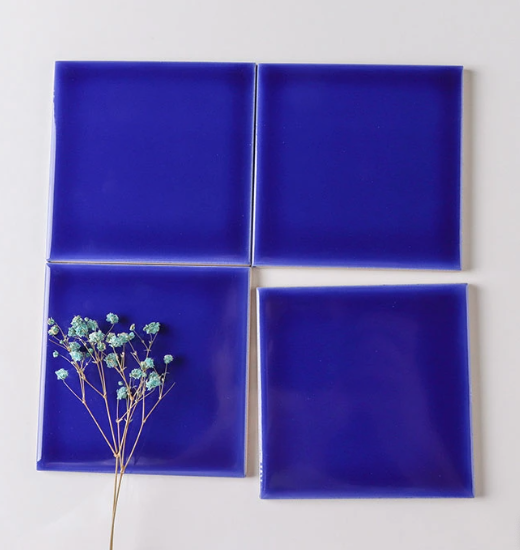 กระเบื้อง 4"x4" (10x10 ซม.) สีน้ำเงิน เคลือบเงา