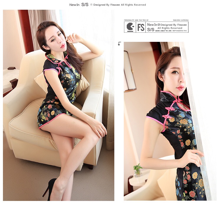 ชุดกี่เพ้าเซ็กซี่ ชุดจีนประยุกต์ กี่เพ้าสั้น สาวหมวยอินเตอร์ สีพื้นดำลายดอกเหมยหลากสี แต่งขอบชุดสีชมพู เนื้อผ้าหรู อินเตอร์มากๆเหมือนภาพในรูปเลยคะ +G string เข้าชุดคะ