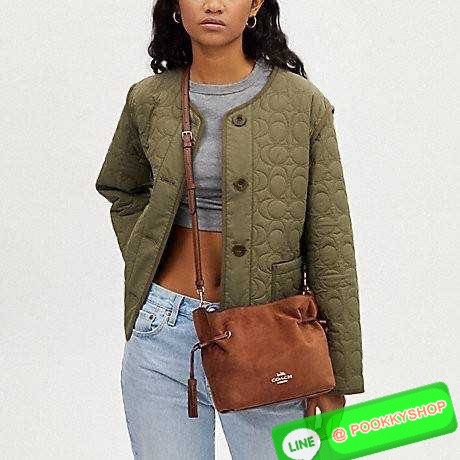 COACH CM091 ANDY CROSSBODY Details คอลสุดฮิต ดีไซน์สุดฮอต ให้สาวๆได้สวยหรู ดูแพงก่อนใคร กับกระเป๋าสะพายข้างขนาดกำลังสวย ดีไซน์ไม่เกร่อ มีดีเทลรูดเก็บปากกระเป๋า ปรับเปลี่ยนทรงได้เลย กิมมิคล้วนๆ ปากกระเป๋ามีกระดุมแม่เหล็กปิดกันของหล่นได้ ภายในโล่งกว้าง เลิศ