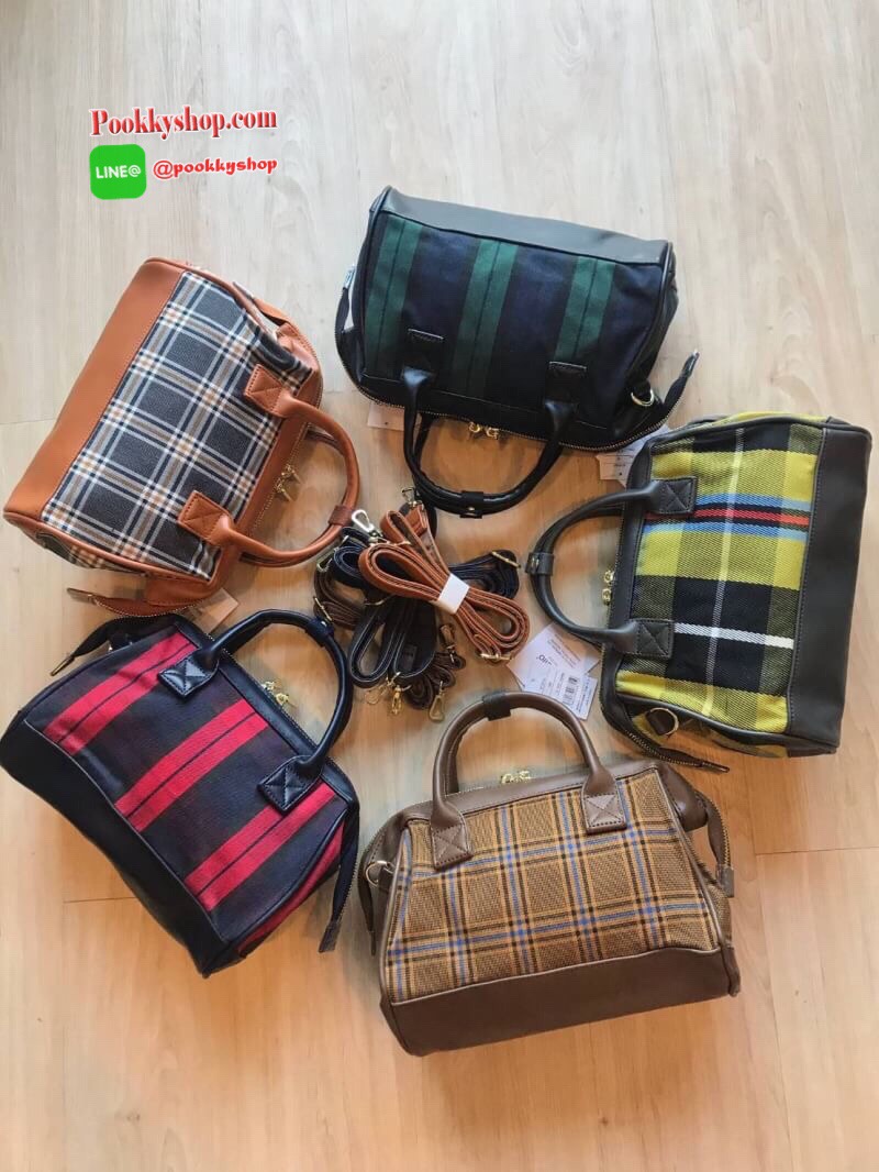 Anello check pattern mini 2 way Boston คอลเลคชั่นใหม่ล่าสุด!!ของรุ่น2way mini boston วัสดุผ้าแคนวาส ลายสก็อต และขอบบนล่างและด้านหลัง ลายสก็อตต้อนรับปลายปีที่ดูมีสีสันชวนหลงใหล รูปแบบและดีไซน์ยังคงใช้งานได้ดีเหมือนเดิม ราคาสุดคุ้มโดนใจห้ามพลาดนะคร้า!!