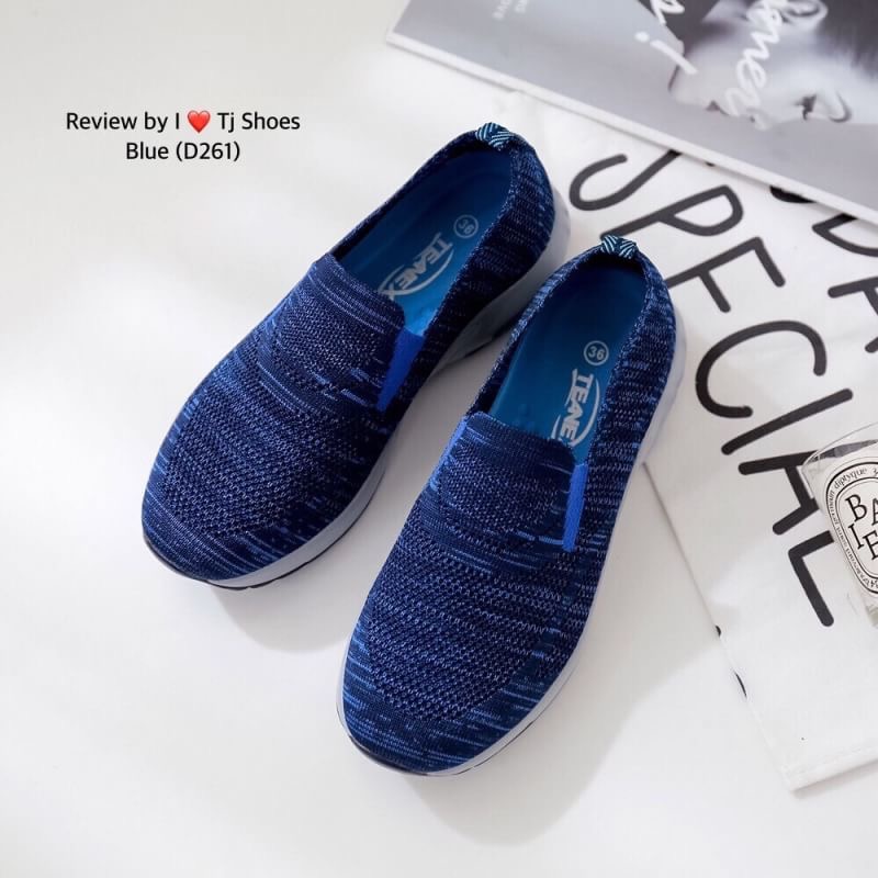 พร้อมส่ง เกร๋ขนาดนี้อดใจไหวหรา รองเท้าผ้าใบเพื่อสุขภาพนำเข้า ที่สวยเกร๋สุดๆ STYLE SKECER วัสดุดีทั้งหมด พื้นยางอย่างดี รองเท้ารุ่นนี้น้ำหนักเบ๊าเบาใส่นิ้มนิ่ม Support เท้าได้ดีมาก ทำให้เดินนุ่มสบายเท้า ใครที่กำลังรองเท้าดีๆ รุ่นนี้เหมาะมาก ของจริงงานดีคุณ