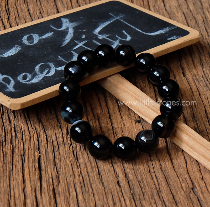 ++ Black Agate - แบล็คอาเกต สีดำทึบ ติดลายขาวเล็กน้อย เม็ดกลมขนาด 12 mm ++