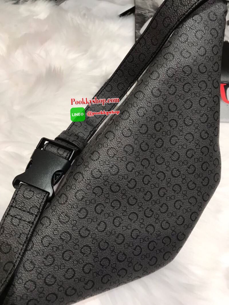 GUESS DIEM LOGO BELT BAG กระเป๋าคาดอกรุ่นยอดนิยม จาก GUESS FACTORY วัสดุ Saffiano PVC คุณภาพดี นิ่ม น้ำหนักเบา ด้านหน้าประดับด้วยโลโก้แบรนด์สุดหรู เปิดปิดกระเป๋าด้วยซิปสะดวกใช้ ด้านในโล่งกว้างมีช่องซิปสำหรับใส่ของ สามารถใส่iphoneได้ทุกรุ่น ซับในลายแบรนด์