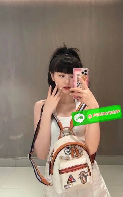 COACH CHARER BACKPACK WITH PATCHES ((CA137)) 🌈หลงรักเธอมากมาย เอาอะไรมาแลกก็ไม่ยอมจ้า🥱 ❣️กระเป๋าสะพายแบบมรหูหิ้ว วัสดุหนังแท้อย่างดี ลายหนังสวยมากๆ ละมุนมือมากๆค่ะ ❣️รุ่นนี้สามารถสะพายแบบเป้ได้//สะพายเฉียงด้านหลังได้//คาดมาด้