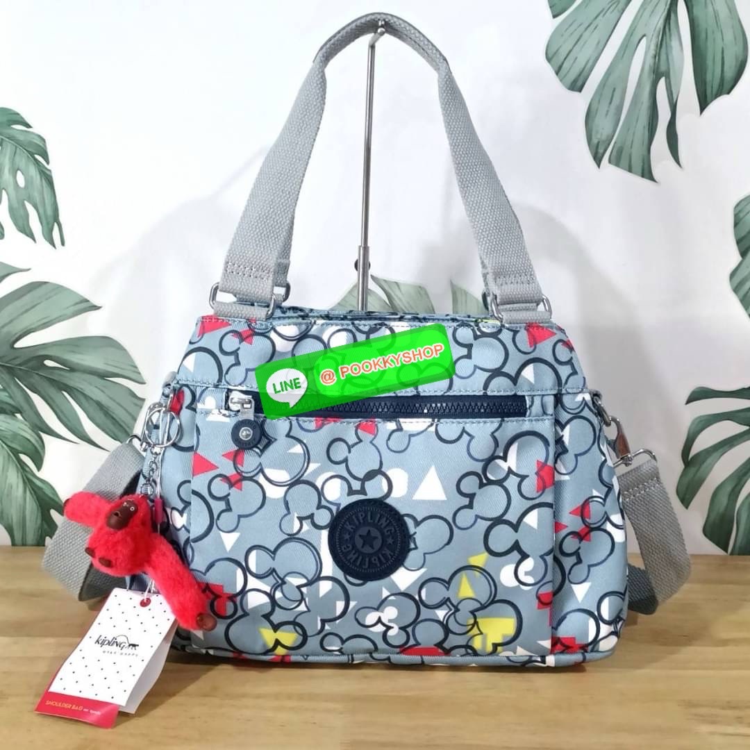 KIPLING ELISE HANDBAG กระเป๋าถือและสะพายไหล่ วัสดุ Polyester 100% ขนาดกำลังพอดี จุของได้มาก มีหูจับสองสาย ถือสะดวก น้ำหนักเบา มีช่องซิป ด้านหน้า ช่อง กระเป๋าหลักเปิด-ปิดด้วยซิป มี3 ช่องว่างใส่ของได้จุมากๆ ใส่มือถือได้ กระเป๋าสตางค์ใบยาว และ เครื่องสำอางค์