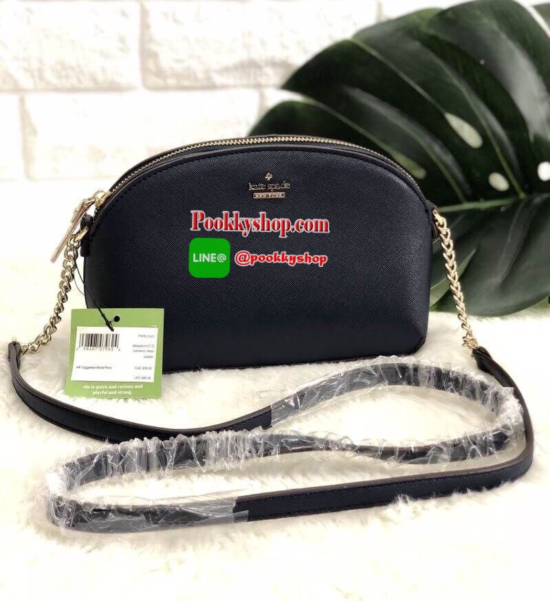 Kate Spade new york Cameron Street Crossbody With Zip Bag พร้อมส่งค่ะ!!! มีพร้อมส่งถึง 9 สีจ้า กระเป๋าสะพายข้างหรือแบบครอสบอดี้ร์ ลายหนังซาฟเฟียโน่ ทรงน่ารัก ใบจริงน่าใช้มากๆค่ะ ด้านหน้าติดโลโก้แบรนด์ มีช่องแม่เหล้กให้ใส่ของหนึ่งช่อง เปิดปิดช่องหลักแบบซิป