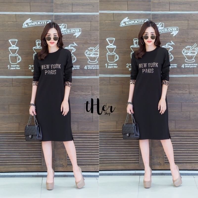 • tHer sHop • มาเพิ่มค่า Long Dress เดรสคอกลมแขนยาวทรงสวย ดีเทลแต่งปลายแขนลายเสือด้านหน้าสกรีนตัวอักษร แต่งกระเป๋าข้าง ใช้เนื้อดี ผ้าหนานิ่มใส่สวย ตัวเดียว ใส่เที่ยวใส่ชิวได้เลยค่ะ