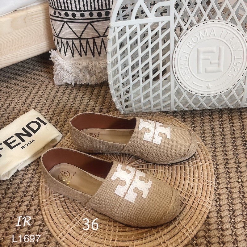 SALE ลดกระหน่ำเคลียร์สต๊อก 450 ส่งฟรี ems เลยจ้า สินค้าใหม่ไม่มีตำหนิ