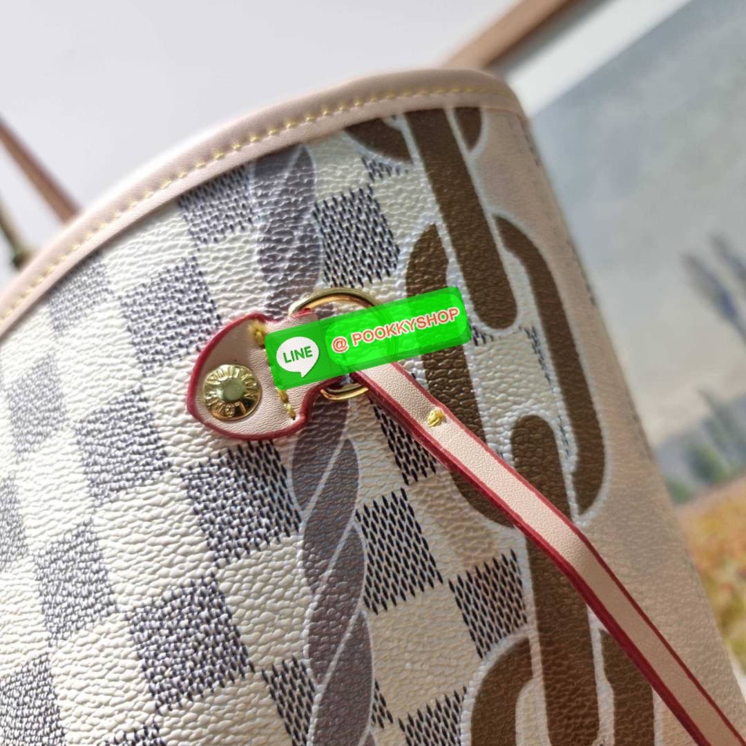 NEW IN!! LV 2IN1 TOTE SET WITH NAUTICAL PRINT ดีไซน์ใหม่ต้อนรับฤดูร้อน กับกระเป๋าสะพายไหล่ใบใหญ่ทรง tote มาพร้อมใบลูก พรีเมี่ยมกิ๊ฟสุดคุ้ม!! คลาสสิคที่สุด เป็นอีกรุ่นที่มีคนใช้เยอะมากๆ โทนสีละมุน วัสดุหนังแคนวาสปั๊มลายเต็มใบ ปากกระเป๋ามีหูเกี่ยว ด้านข้างม