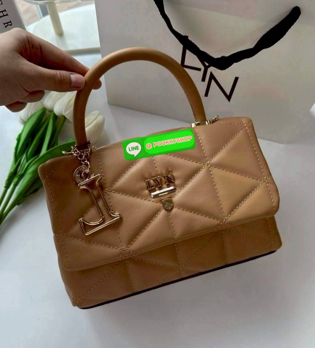 กระเป๋า LYN รุ่นหูจับ มีสายสะพายยาว +ตัวห้อย รุ่นโคโค่ COCO