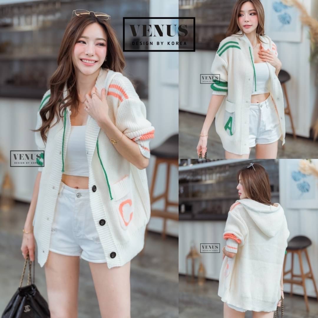 Restock 💙💙💙💙 I'm Lady By Venus เสื้อคลุมแขนยาวผ้าทอนุ่ม ด้านหลังแต่งฮูดอย่างดี งานถักสวยมากๆนะคะ สามารถใส่เป็นเสื้อคลุม หรือ เป็นเสื้อเดี่ยวๆก็น่ารักคะ