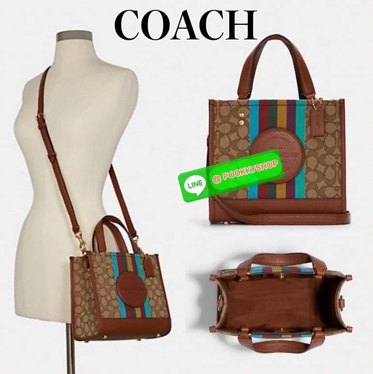 Coach Dempsey Tote 21 In Signature Jacquard With Stripe And Coach Patch ((C5637)) ✈️พร้อมส่งความสวย! คุณภาพจัดเต็มเลยค่ะ กระเป๋าทรงTote ไซด์กลางๆ วัสดุ Jackquard+หนังแท้ ได้ลงตัวสวยงาม 🔺สีคอลเลคชั่นใหม่ล่าสุด!