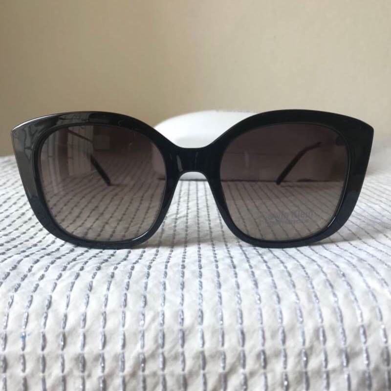 Calvin Klein CK3200S สวยมากๆ อุปกรณ์กล่องและผ้าเช็ดแว่น