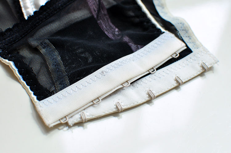 ชุดชั้นในเซ้กซี่ สีนูท แต่งลูกไม้ดำ + กางเกงในบิกินี่ เข้าชุด งานพรีเมี่ยม ส่งออก Size C80/C85