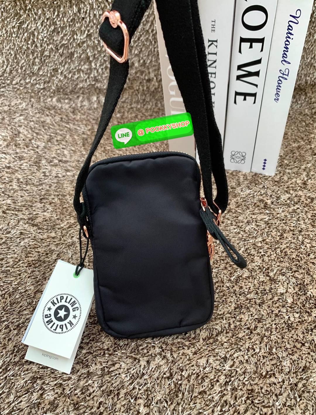 KIPLING TALLY KI1079 🎯ไม่มีใครไม่รู้จักกับแบรนด์ดังฝั่งเบลเยียม อีกหนึ่งแบรนด์ที่สาวๆต้องมีติดตัวอย่างน้อย1ใบค่าา 🔺กระเป๋าสะพายข้าง วัสดุไนล่อนอย่างดี เคลือบกันน้ำ