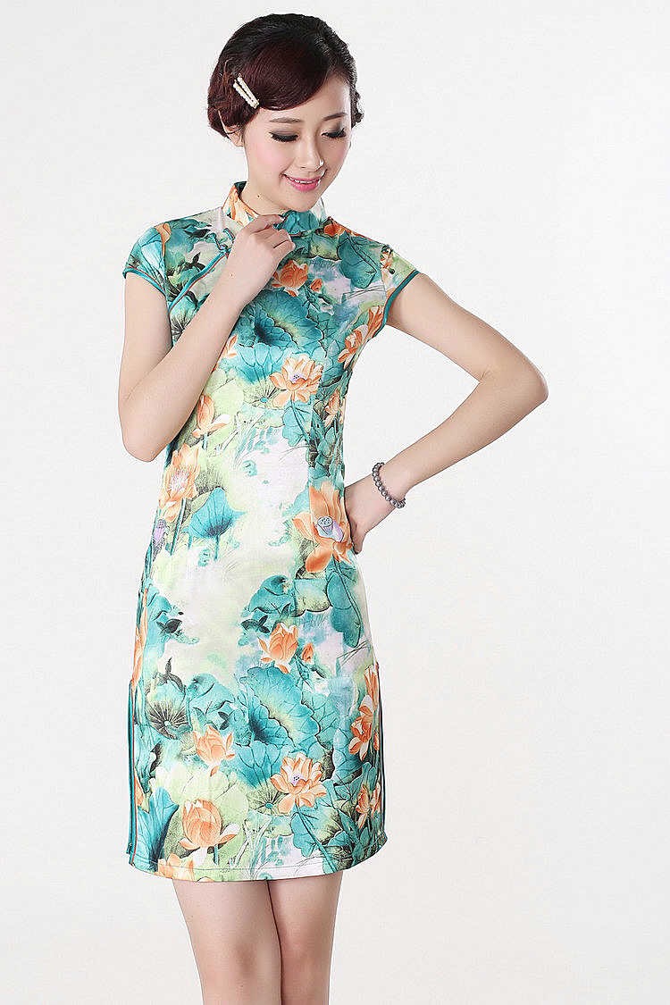 ชุดกี่เพ้า ชุด กี่เพ้าประยุกต์ เนื้อผ้าไหม ลายดอก สีโทนเขียว แต่งปลายขลิบ เนื้อผ้าสวยหรู งานเนี๊ยบมากคะ Size M