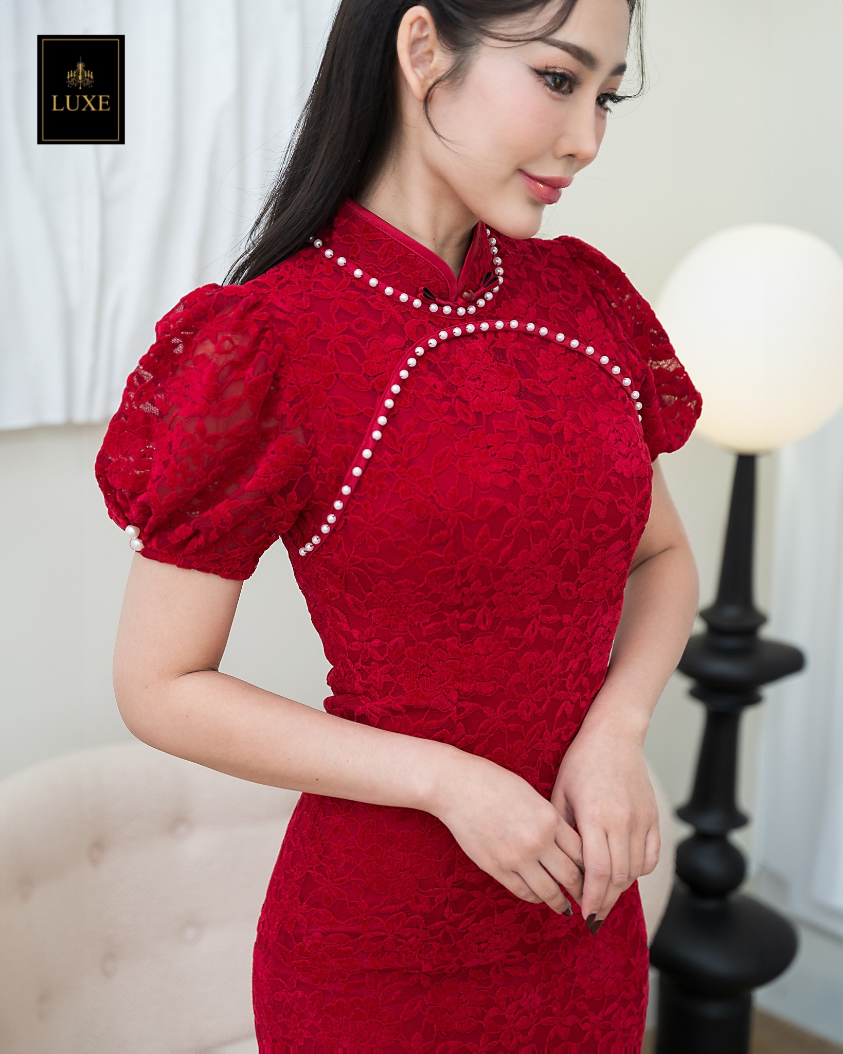 เดรสแฟชั่น เดรสกี่เพ้าแขนตุ๊กตา แพทเทิร์นสวยเข้ารูป ดีเทลแต่งคอเสื้อด้วยมุก