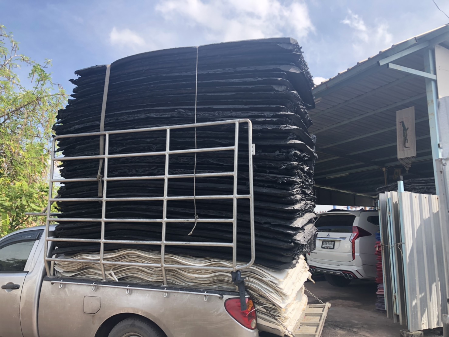 แผ่นยางปูพื้นกันกระแทก หนา 60 มม.