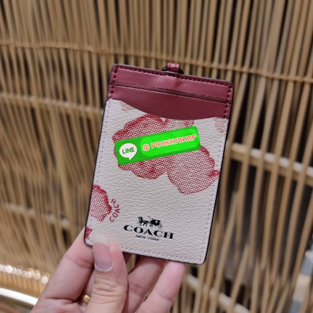 กระเป๋าใส่บัตรคล้องคอ Coach card holder ราคาพิเศษสุดๆ!!! ของหายาก!! ง่ายๆแบบไม่ธรรมดา!! คลาสสิคแต่มีดีเทลโดดเด่น!! กระเป๋าถนอมบัตร พร้อมสายคล้องคอ ดีไซน์ลวดลายสวย ดูดีทุกแบบ ใช้งานง่าย พกพาสะดวก จะใส่บัตรพนักงาน บัตรเครดิต บัตรปชช. ใบขับขี่ และบัตรอื่นๆที