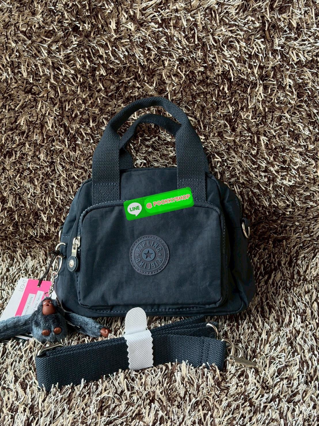 💕Kipling Unisex Shoulder Bag Defea กระเป๋าสะพายข้าง Defea Mini ที่ตอบโจทย์ทุกวันของคุณ ไม่ว่าคุณจะออกไปทำธุระประจำวัน หรือพบปะกับเพื่อนฝูง Defea Mini เป็นกระเป๋าที่น่ารักและน้ำหนักเบา ที่สุดในคอลเล็กชัน