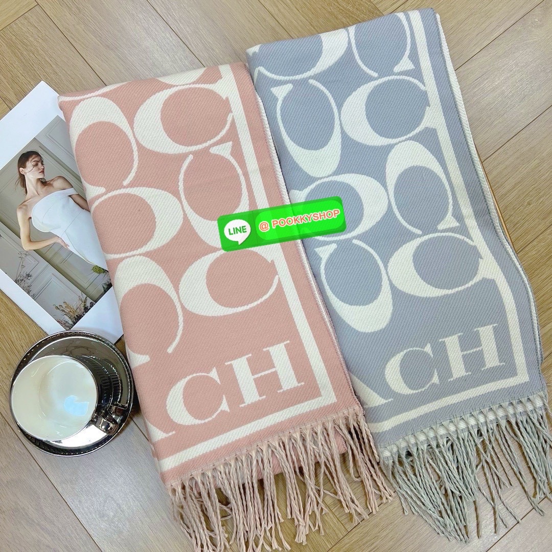 ðCoach Signature Silk and Wool Wrap Scarf ð 70% Wool and 30% Silk āļāđāļēāļāļąāļāļāļ Coach āļāļ·āļāđāļŦāļāđ āļāļāļŠāļąāļāļ§āđāļāļŠāļĄāđāļŦāļĄ āđāļāļ·āđāļāļāļļāđāļĄ āļĨāļēāļĒ Signature Coach Signature Silk and Wool Wrap Scarf Oatmeal